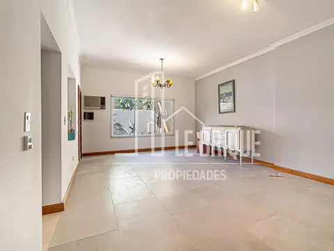 Casa en Venta en Villa Pueyrredon, USD 385.000