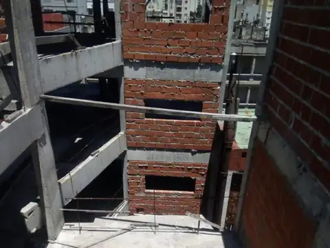En el Barrio del Congreso de la Nación. gran oportunidad para inversores. Edif. en Construcción 8 pisos, 33 unidades