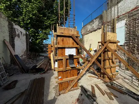 VENTA DPTO 3 AMB ANTICIPO Y CUOTAS FLORESTA POZO