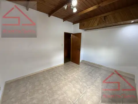 Depto Tipo Casa 4 ambientes con 1 baño
