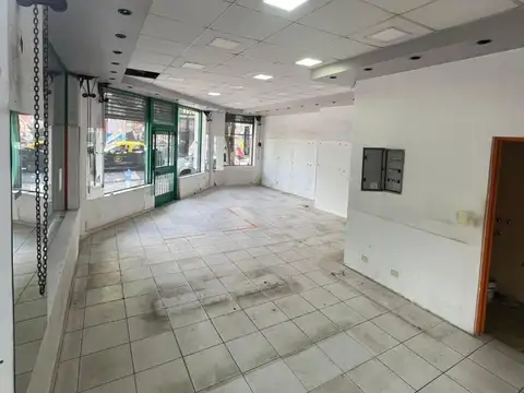 Local en Alquiler en Abasto, $ 2.999.000