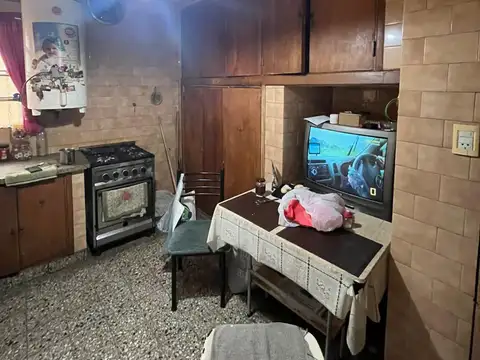 Casa 5 ambientes con 2 baños