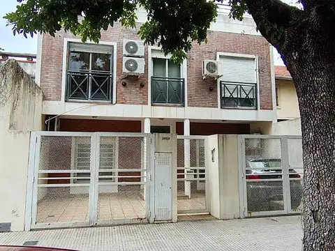 Duplex 4 amb cochera patio y amplia terraza propia- Apto Credito - Pedro Moran 2600