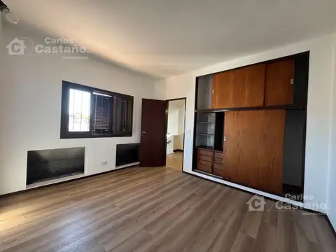Exc Casa en PH al C/Frente, 3 Amb con Jardín y patio.