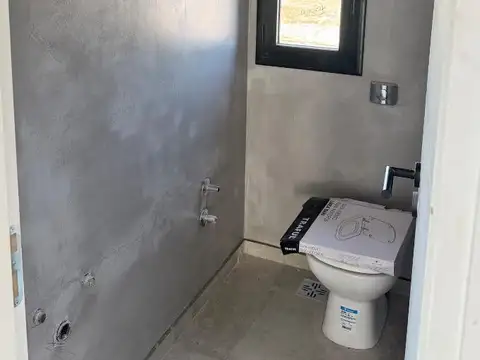 Casa 3 ambientes con 2 baños