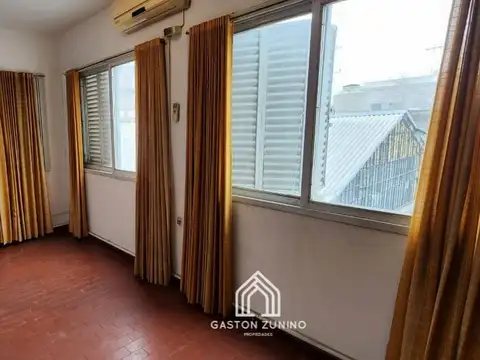 VENTA DE AMPLIO DEPARTAMENTO - MERCEDES B