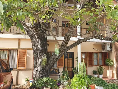 C Pellegrini 100, Piso 1