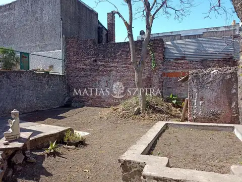 LOTE EXCELENTE UBICACIÓN CON MEJORAS