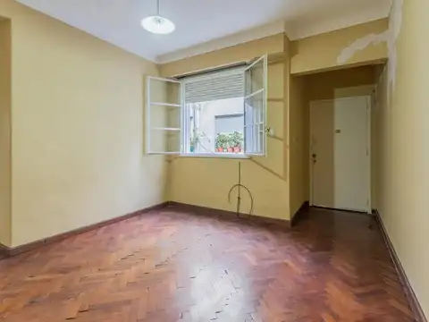 2 Ambientes  44 m2 - Venta - Matheu 600