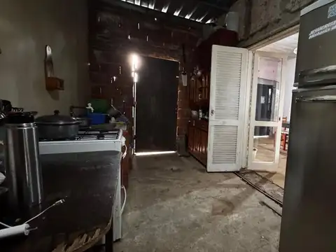 Casa 3 ambientes con 1 baño