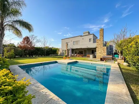 CASA VENTA 5 AMB/ PILETA BUENOS AIRES VILLAGE