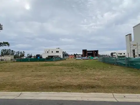 Terreno en Venta en Pilar Del Este - Santa Sofia, USD 31.500