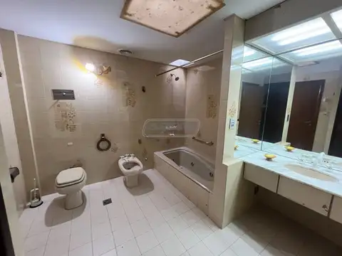 Local en Alquiler en Ramos Mejía, $ 3.000.000