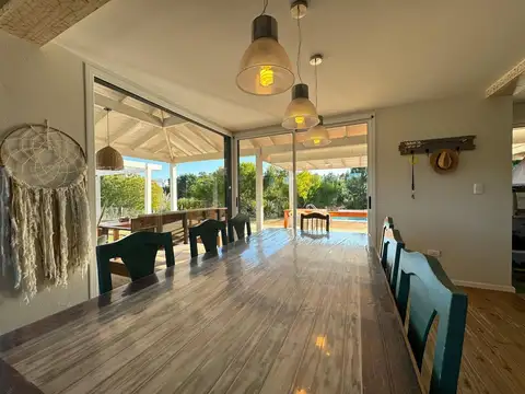 Casa 5 ambientes con 2 baños