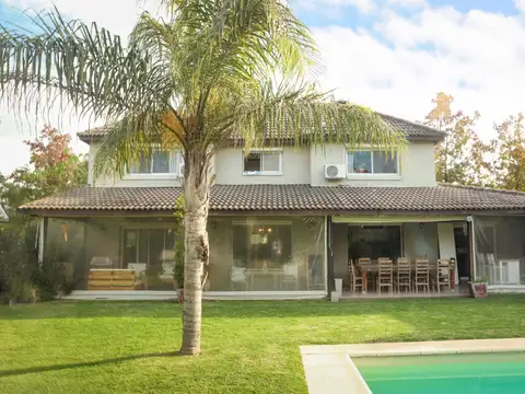 Casa en Venta de 4 dormitorios