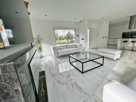 Casa en Venta en Haras Del Sur, USD 245.000