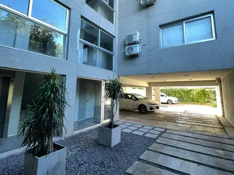 COCHERA DESCUBIERTA - EN ALQUILER - HAEDO