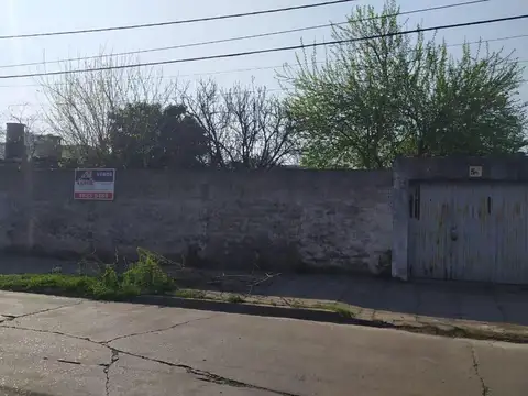 Terreno en Venta en Castelar, USD 60.000