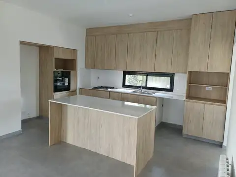 Casa Chalet  en Venta en Santa Elisa, Pilar del Este, Pilar