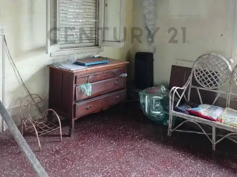 CASA A RECICLAR EN VENTA, ARTURO SEGUI