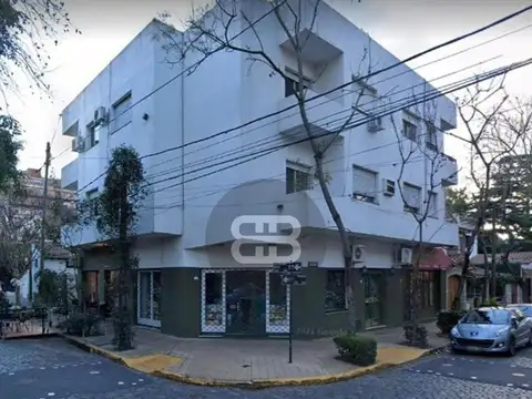 EXCELENTE LOCAL EN ESQUINA - OLIVOS