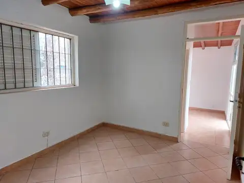 Casa en Alquiler calle Videla Aranda, Cruz de Piedra
