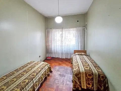 Venta 3 Ambientes con Garage, Patio Fondo y Terraza