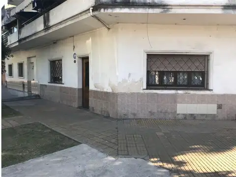 PH en venta patio y terraza a 1 cuadra Av. Belgrano.