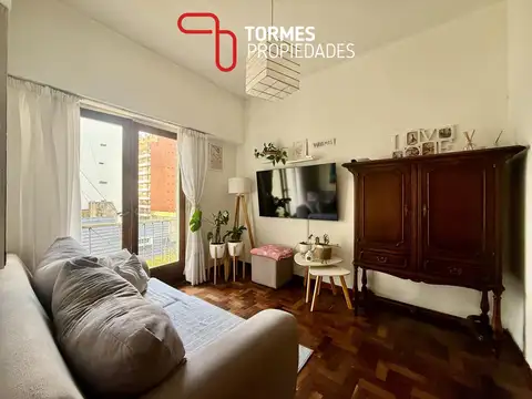 VENTA - Departamento 3 ambientes con dependencia y balcón a la calle en La Perla - Mar del Plata