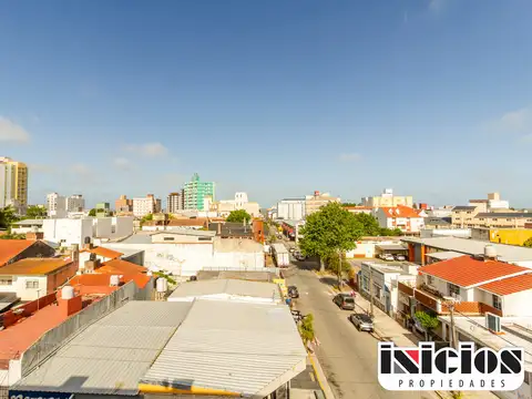 Quinteros 100, Piso 4