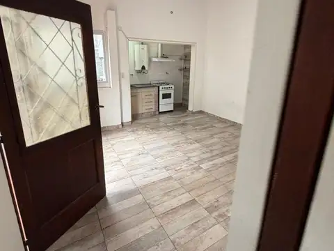 Depto Tipo Casa en Alquiler en Gerli, $ 500.000