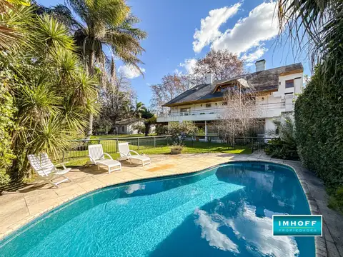Martinez Libertador al río, excelente casa en venta sobre 900 metros de Lote y 640 mts cubiertos