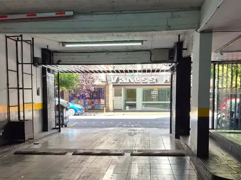 VENTA COCHERA CENTRO-  CORRIENTES 1800