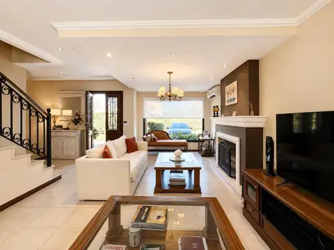 Casa en Venta en Quintas Del Sol, USD 295.000