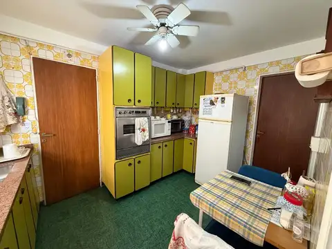 Piso 5 amb c/ dep de servicio balcón corrido - 149 m2