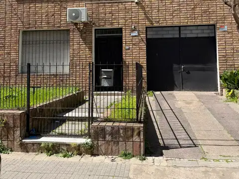 OPORTUNIDAD ALQUILER 3D 2 B DEPOSITO POCITOS