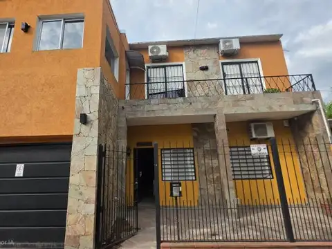 OPORTUNIDAD   CASA A LA VENTA EN LIBERTAD, MERLO - BS.AS.