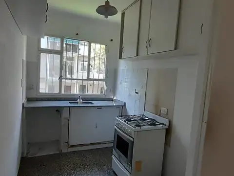 Departamento en Alquiler en Ciudad Jardin del Palomar, $ 550.000