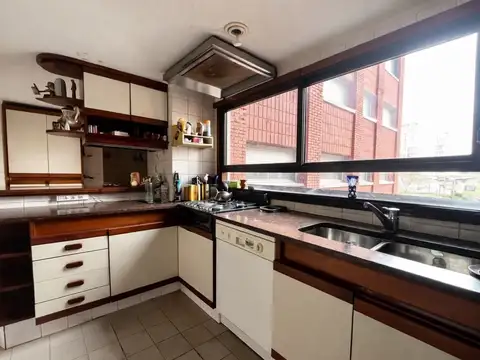 Departamento 5 ambientes con 2 baños