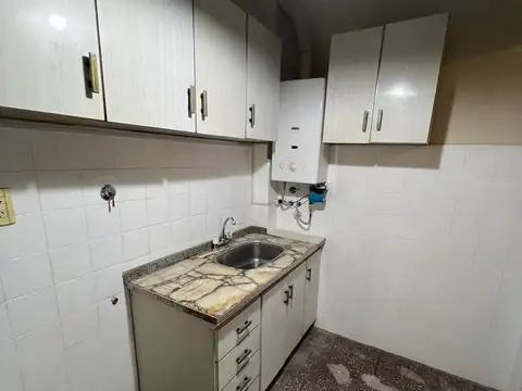 Av. Mitre 2312. Sarandi