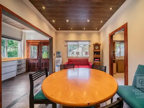 VENTA CASA QUINTA 6 AMBIENTES ITUZAINGO CON PILETA