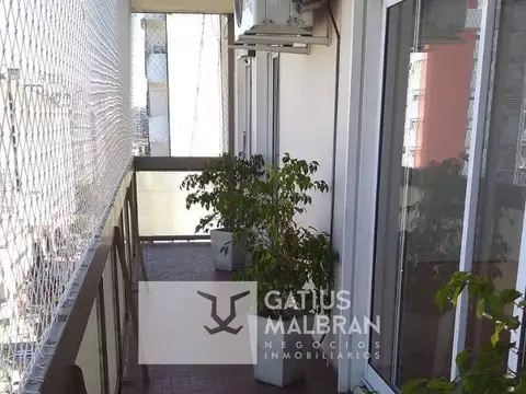 Departamento en Alquiler en Balvanera, $ 900.000