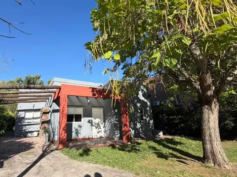 Casa en Alquiler de 3 dormitorios