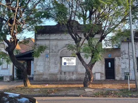 VENTA CASA 3 AMBIENTES CON JARDÌN, LOTE DE 8,66 X 29,14