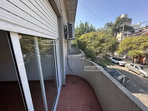 Depto Tipo Casa en Alquiler en Liniers, $ 800.000
