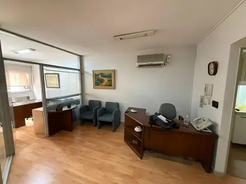 Venta Oficina exc. ubicación Belgrano con patio