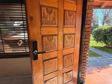 Casa 4 ambientes con 3 baños