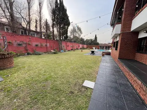 CASA EN VENTA - Castelar Norte