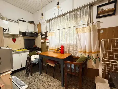 Depto Tipo Casa 3 ambientes con 2 baños