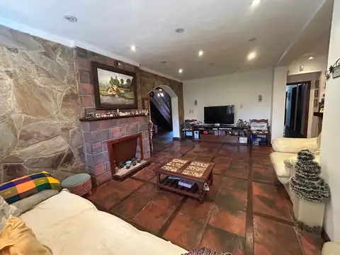 Casa en Venta en Temperley, USD 360.000